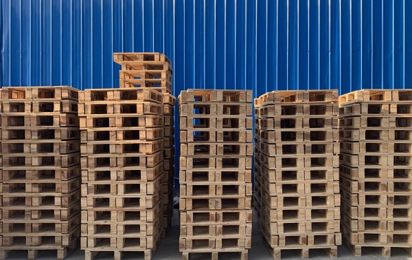 华亭木托盘摆放技巧